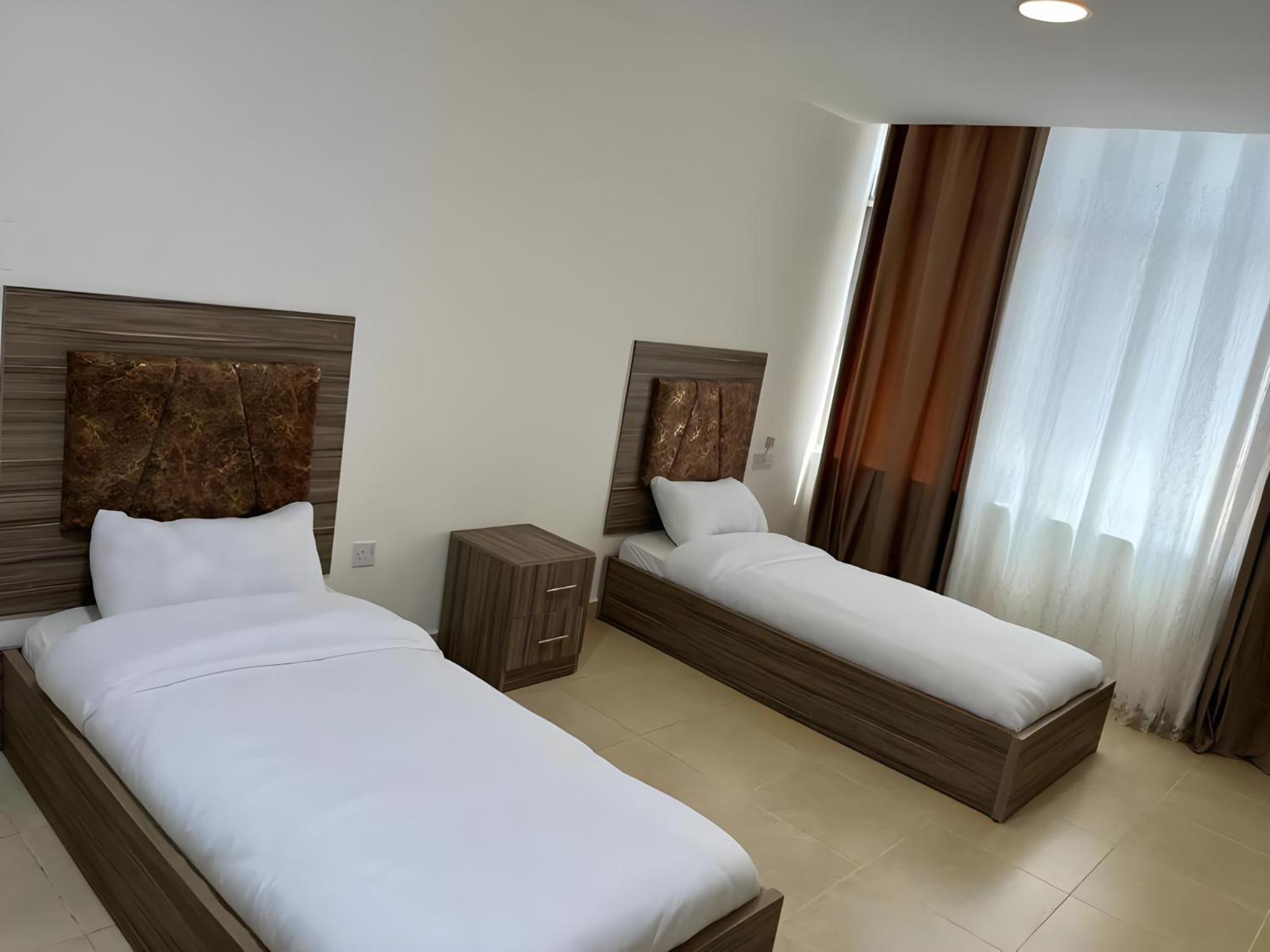 עמאן Rayan Hotel Apartments מראה חיצוני תמונה