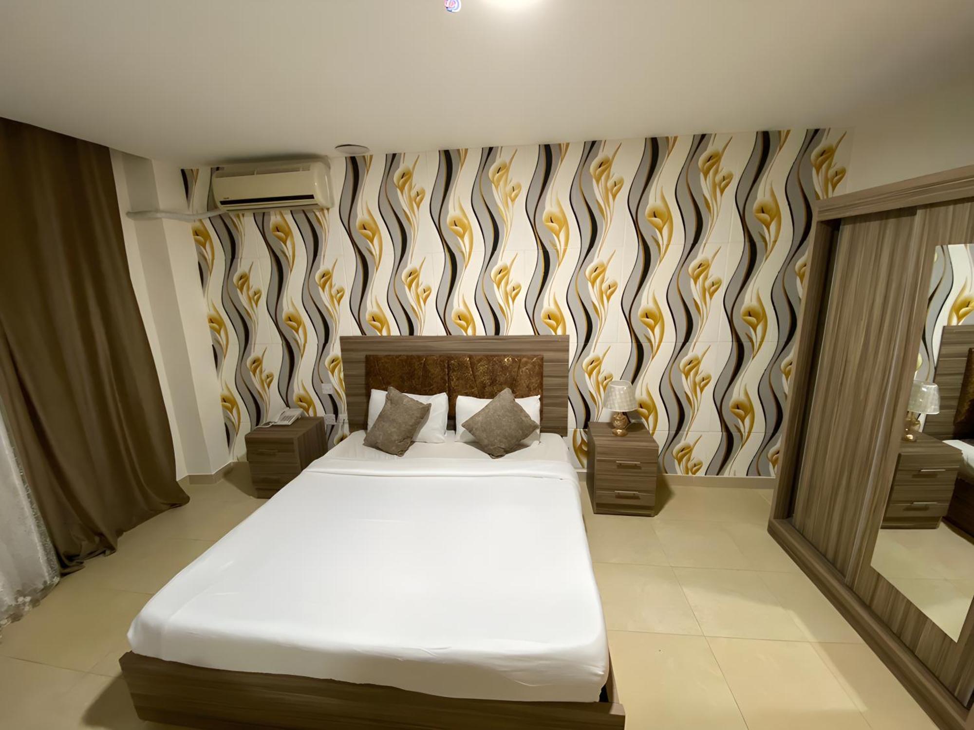 עמאן Rayan Hotel Apartments מראה חיצוני תמונה